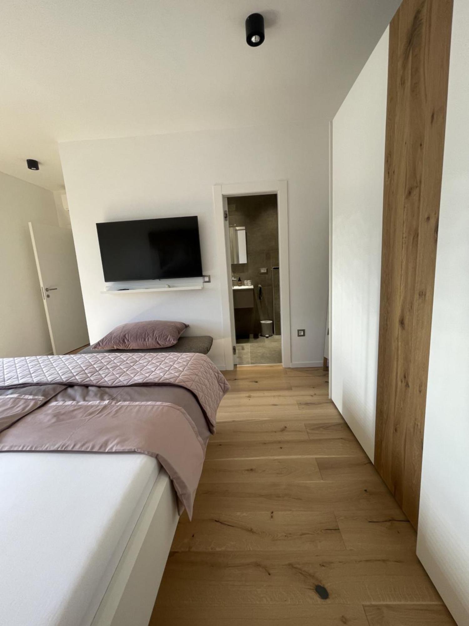 Villa Aurea Apartments Malinska De Luxe エクステリア 写真